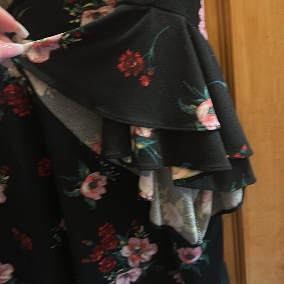 Express blouse with flowers - Picture 7 of 8